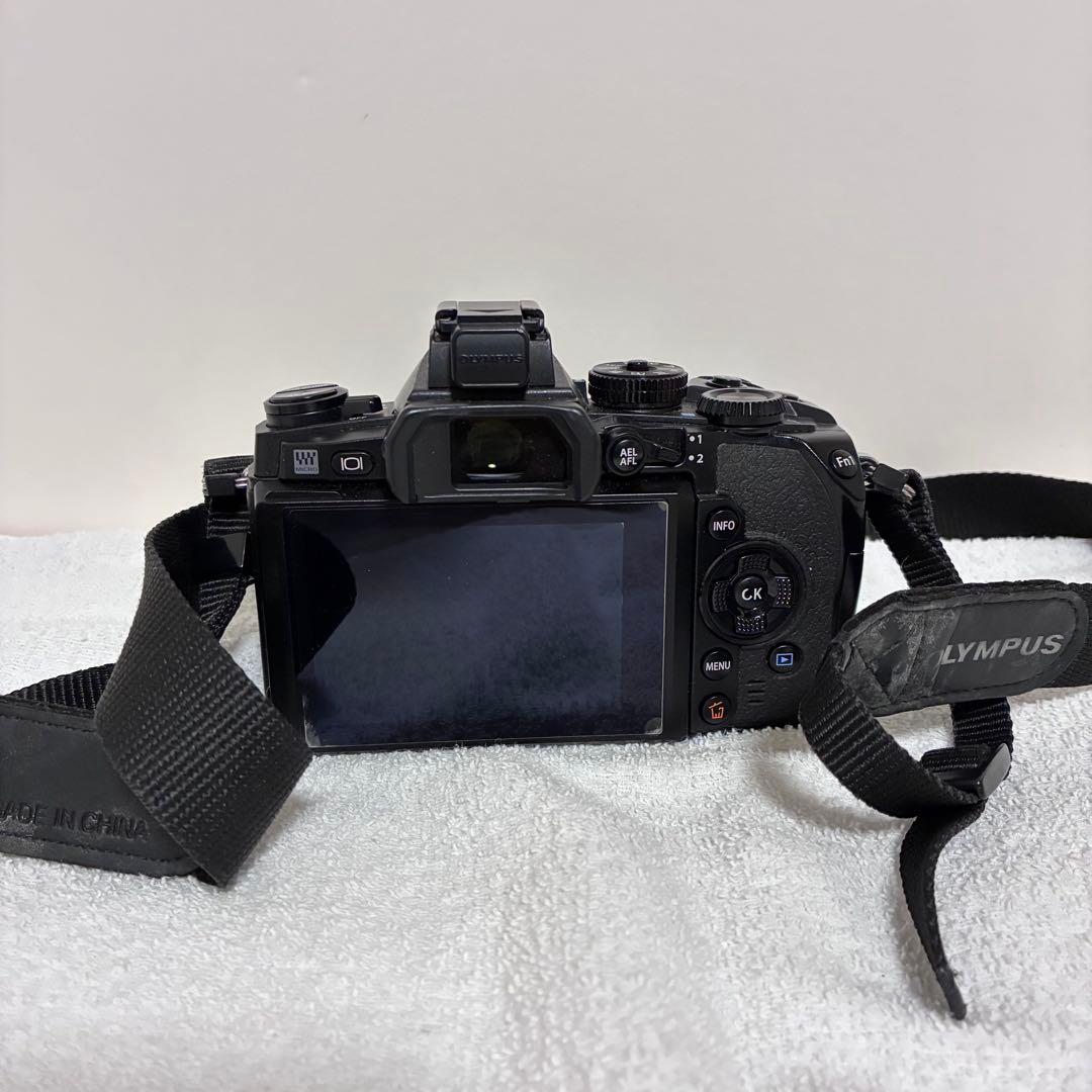 オリンパス OLYMPUS OM-D EM-1 カメラ