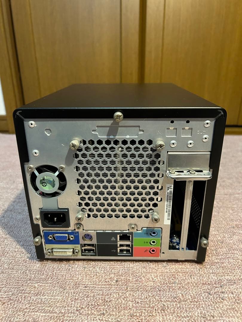 キューブ型ベアボーン Shuttle SA76G2 中古動作品 AMD