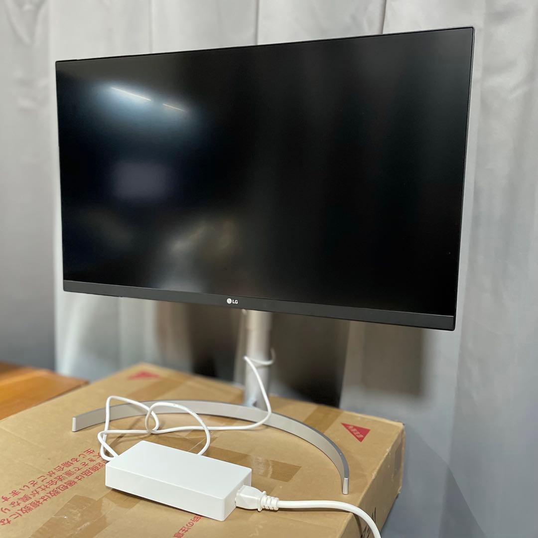 LG 27UL850-W 27インチ モニター 4K/60hz