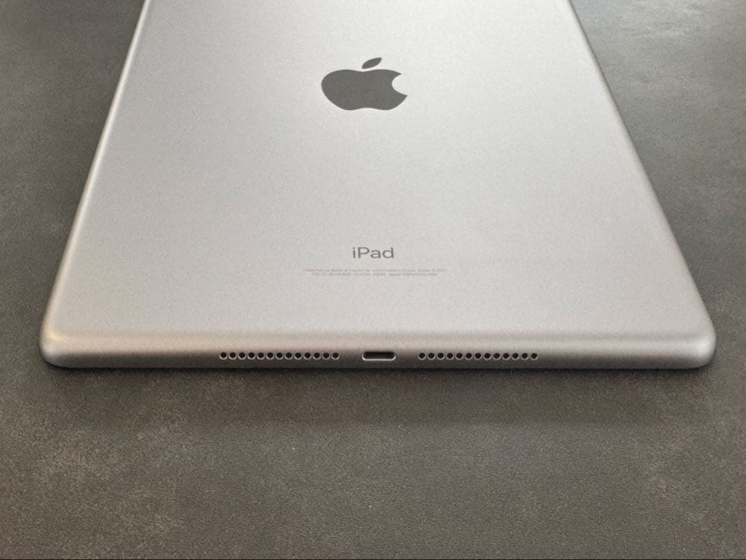 iPad 第6世代　A1893　Wi-Fi　スペースグレイ　128GB