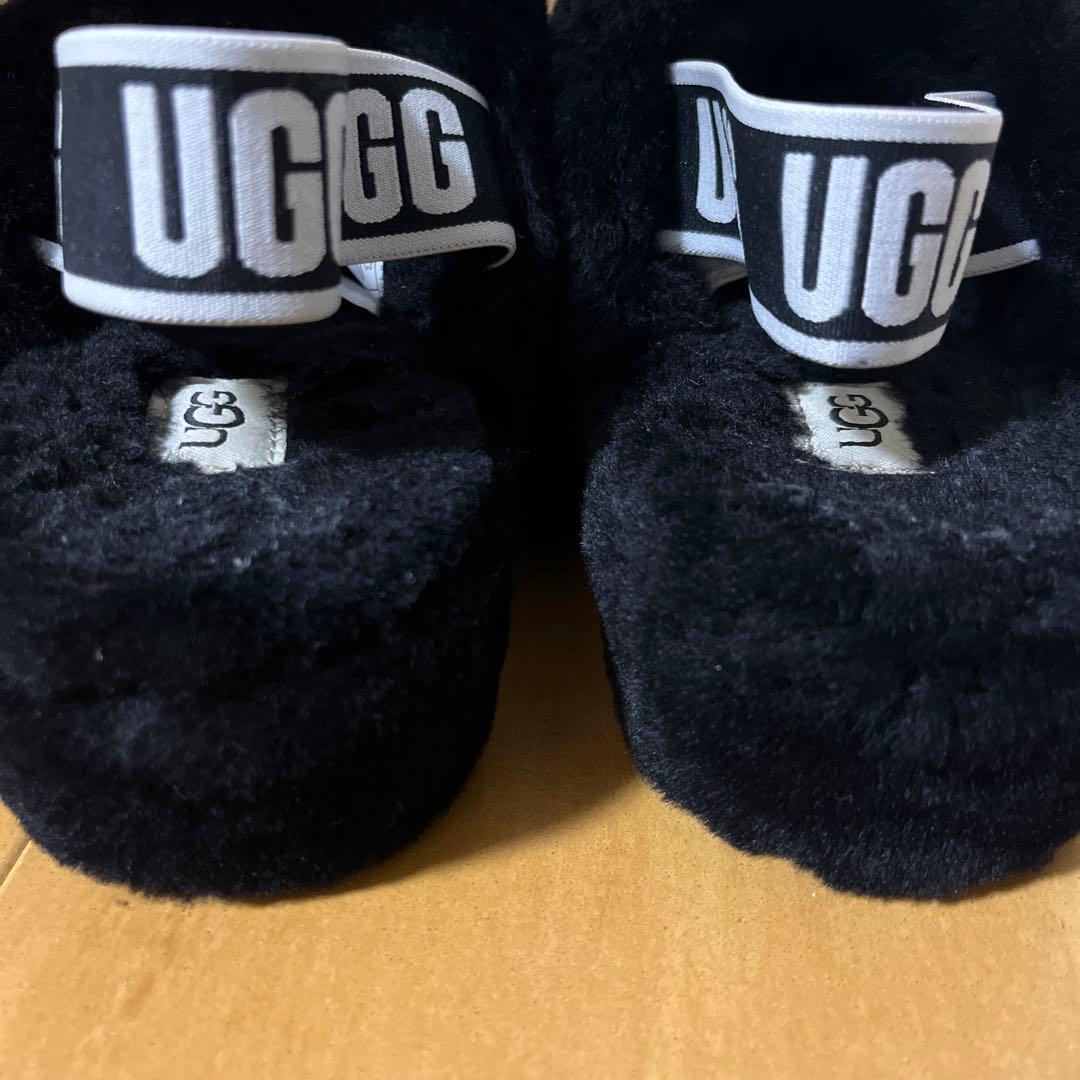 UGG アグ ファーサンダル FLUFF YEAH SLIDE