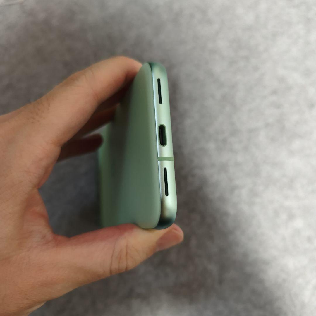 Google Pixel 8a アロエ ケース付き