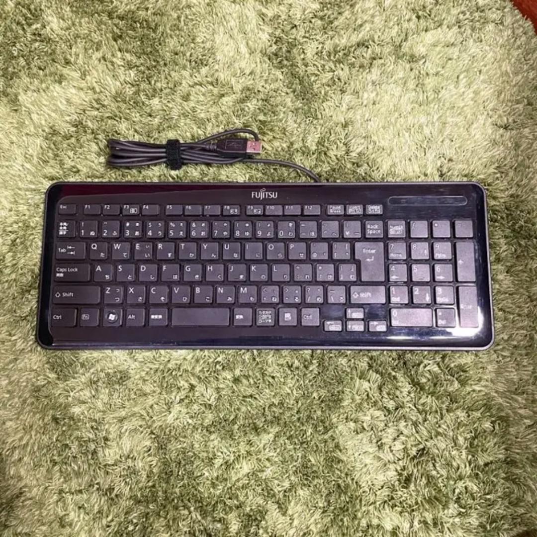 FUJITSU（富士通）液晶一体型パソコン　FMVE30DTB