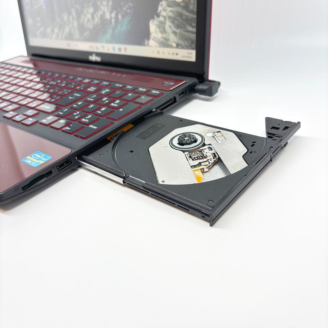 富士通 ノートパソコン Corei7 SSD Office付 Win11 A8