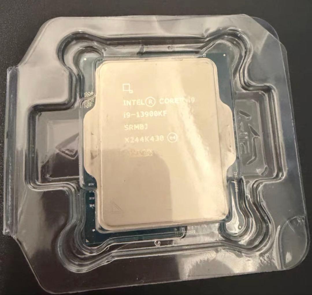 CPU Intel Core i9-13900KF動作未確認