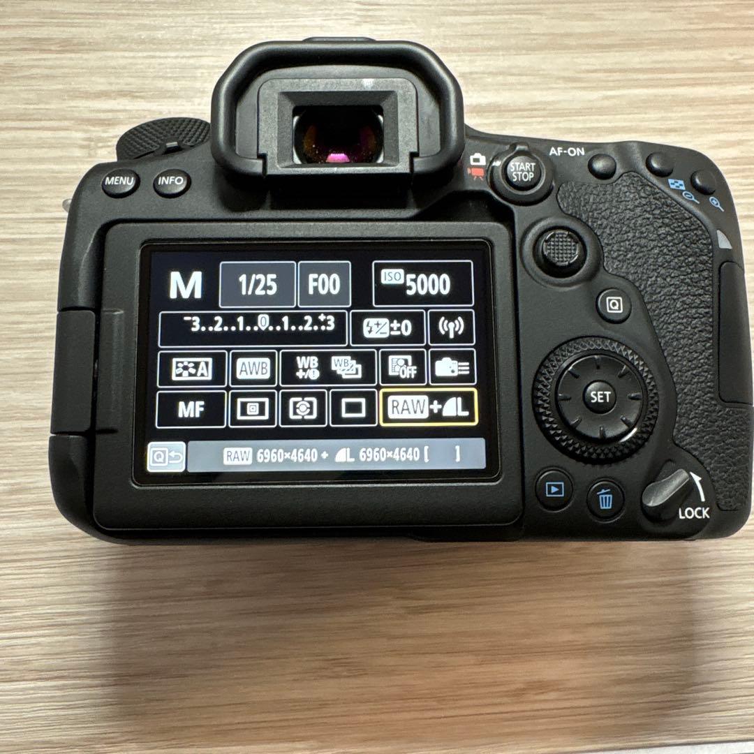 Canon EOS 90D 本体 バッテリー・チャージャー付き