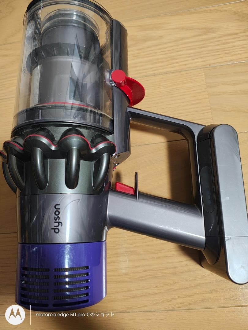 ダイソン★コードレス掃除機★V10本体★ＳV12★バッテリー新品と大差なし★1