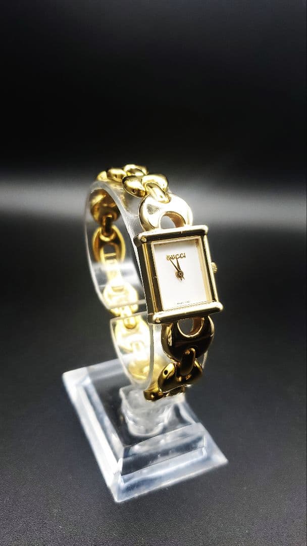 y*a様 【稼働品】箱付き。　グッチ　GUCCI 1800L 。 クォーツ ホワ