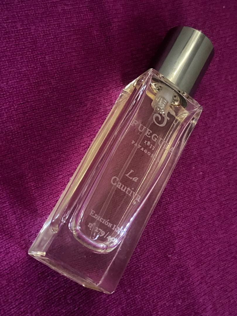 Fulgija 香水　La Cautiva フエギア