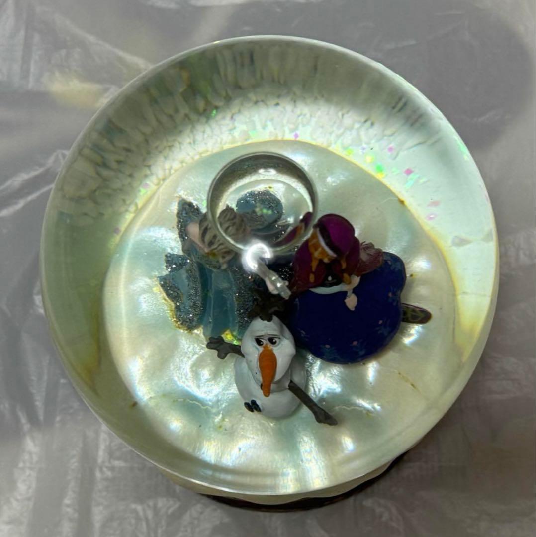ディズニーストア アナと雪の女王 オルゴール付きスノーグローブ