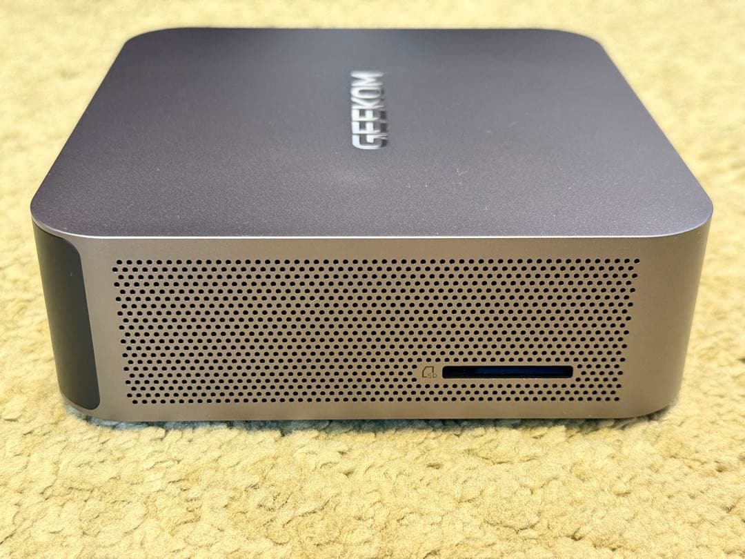 GEEKOM ミニPC GT1 MEGA 新古品 美品