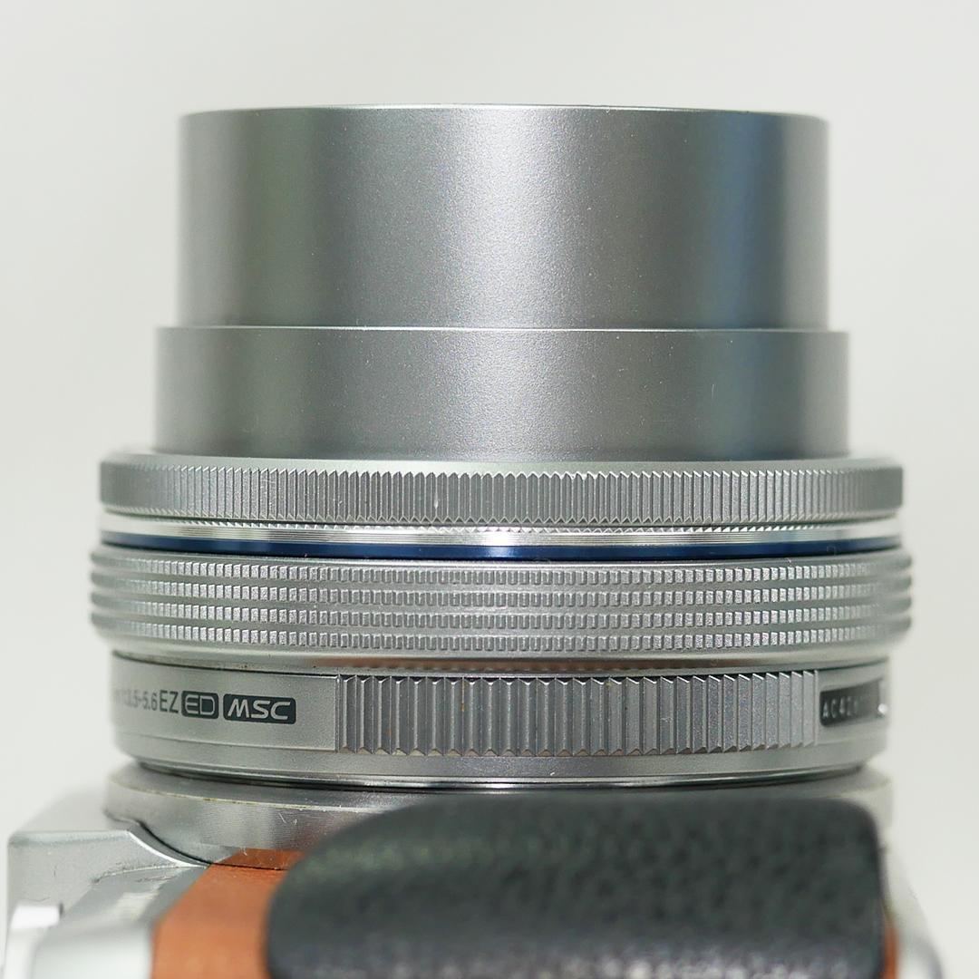 OLYMPUS 電動パンケーキレンズ M.ZUIKO 14-42mm シルバー