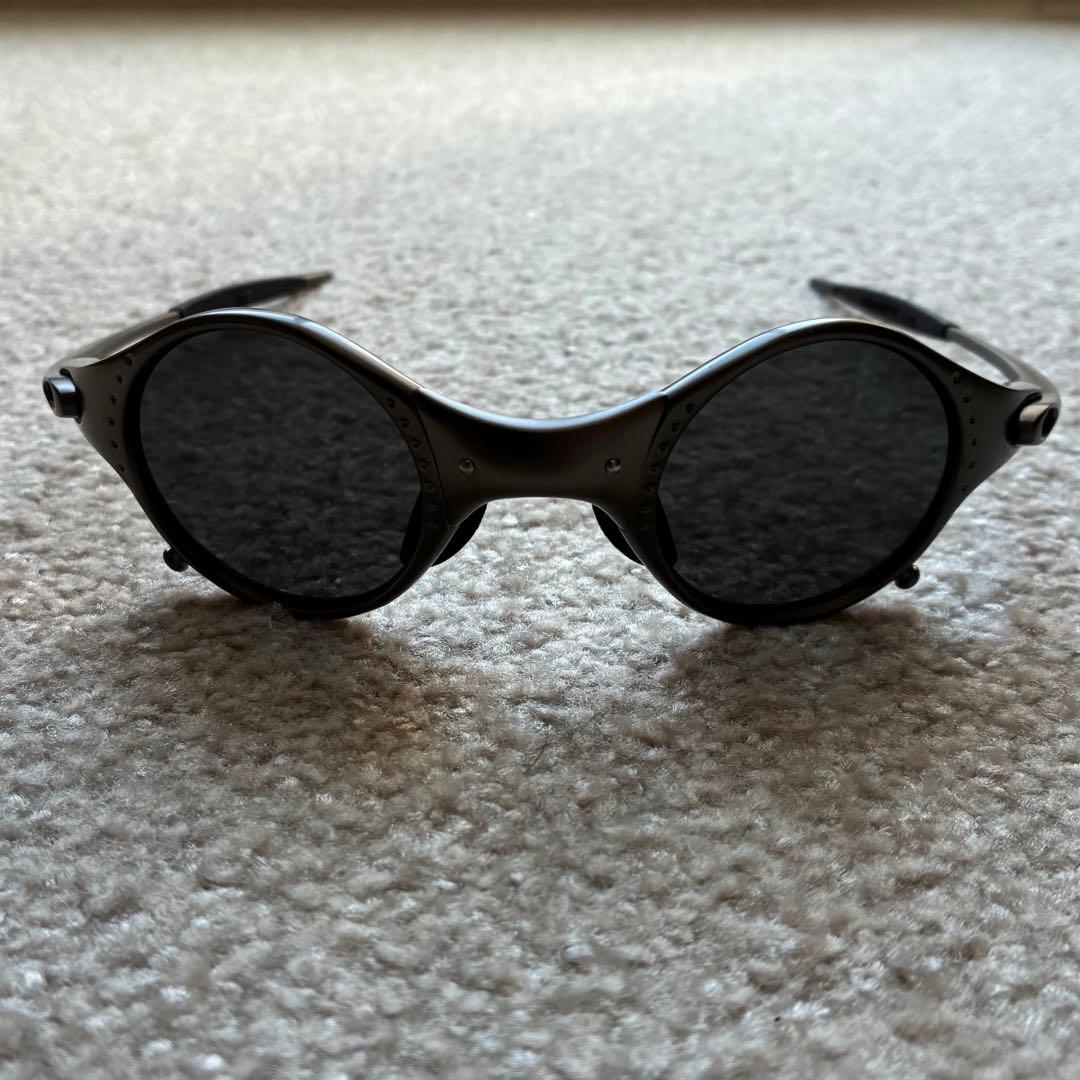 美品 サングラス メタルフレーム