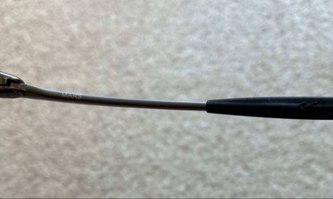 美品 サングラス メタルフレーム