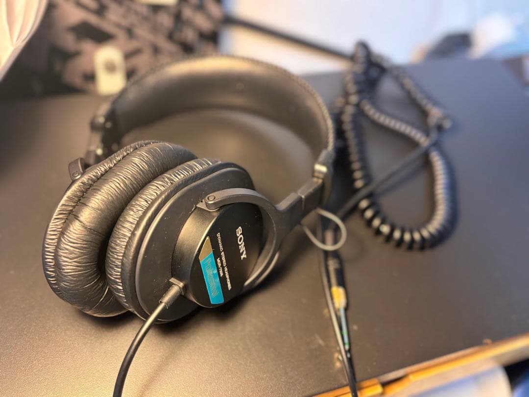 【美品・変換プラグ付】SONY MDR-7506 ヘッドホン｜定番スタジオ仕様