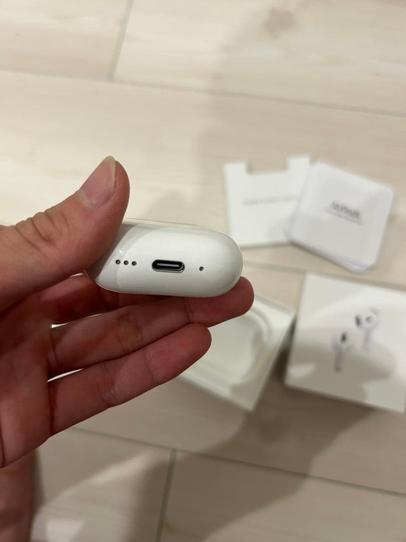 AirPods 4 アクティブノイズキャンセリング搭載モデル