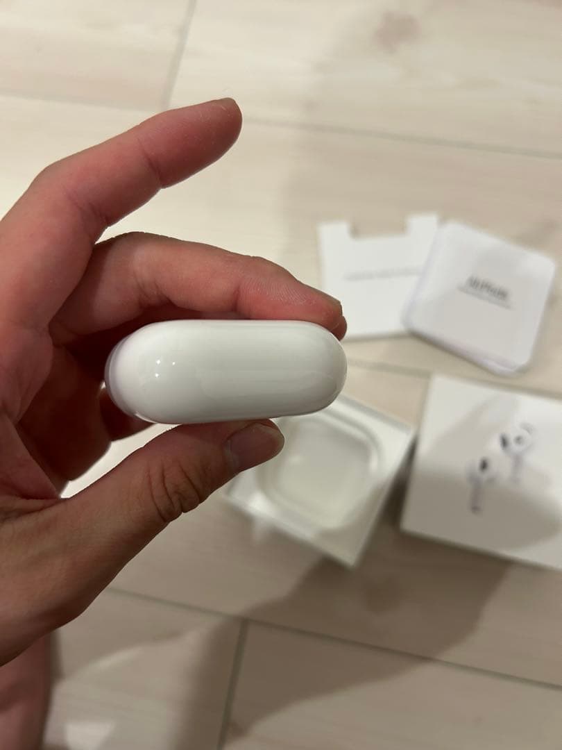 AirPods 4 アクティブノイズキャンセリング搭載モデル
