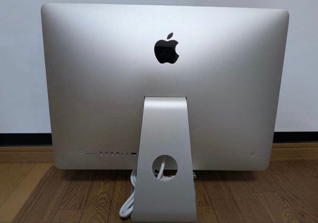 iMac (21.5-inch, 2017) ＋ USB SuperDrive