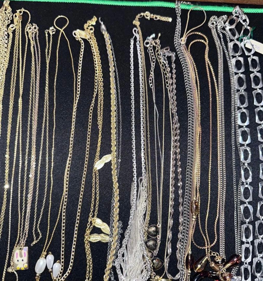 モ*カ様 遺品整理　アクセサリーまとめ　k18刻印有無混在・素材不明