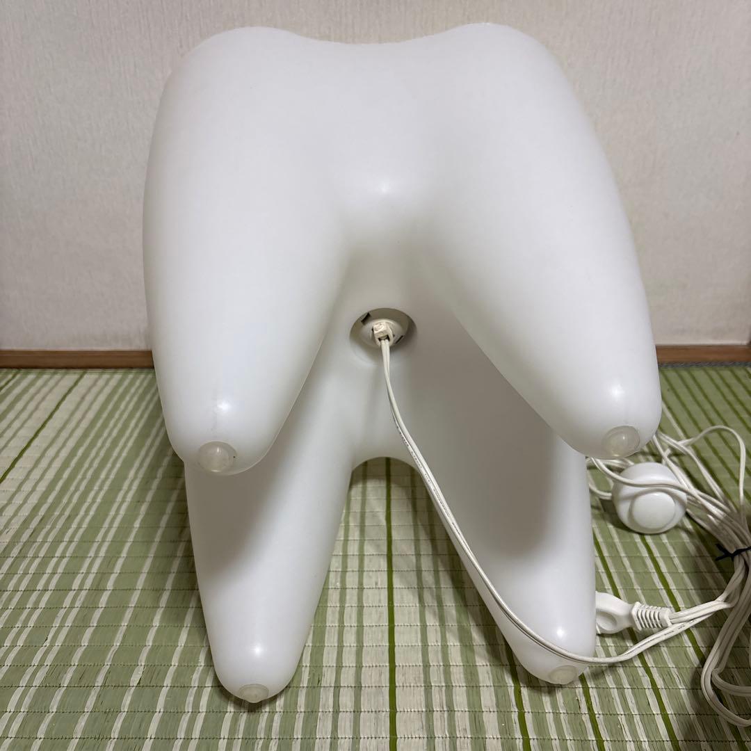 トゥースランプ　Tooth Lamp オブジェ　椅子　インテリア　置物　歯医者