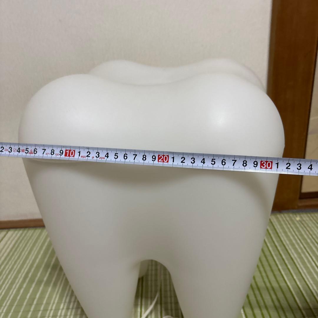トゥースランプ　Tooth Lamp オブジェ　椅子　インテリア　置物　歯医者
