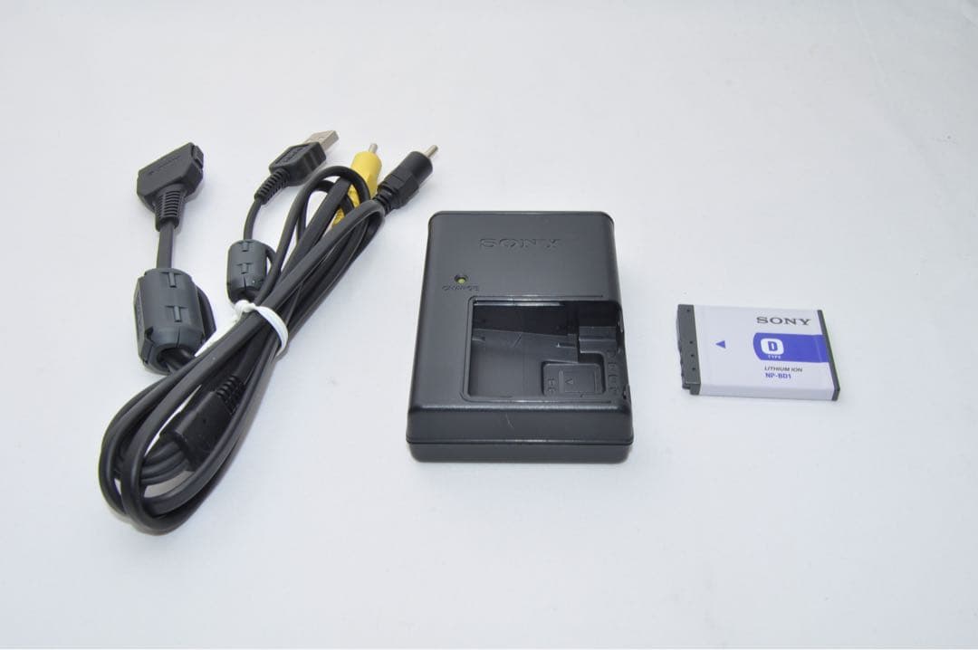 ☆美品☆ SONY ソニー DSC-T200 デジタル カメラ