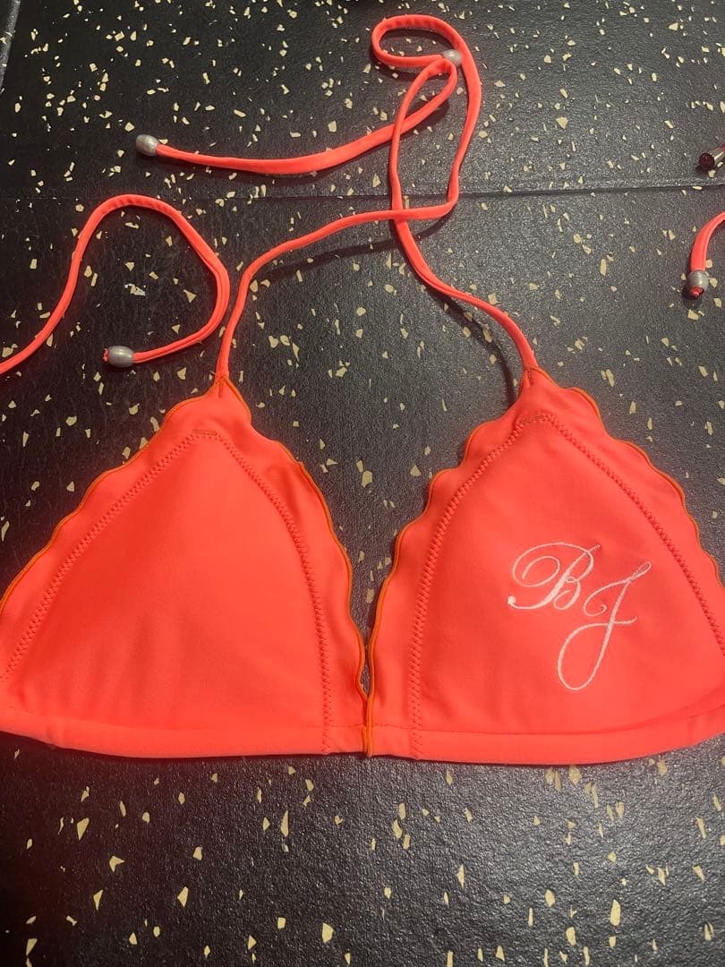 【美品】ベストボディジャパン　公式水着　オレンジ　Mサイズ