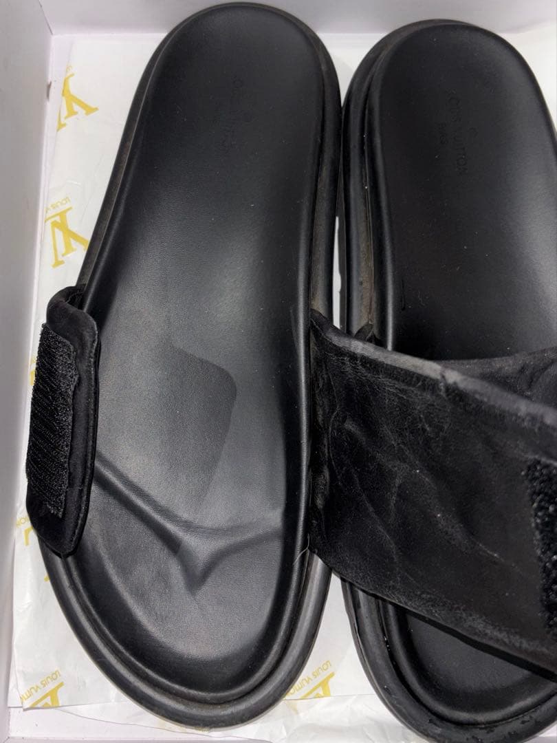 LOUIS VUITTON ✨プールピローライン・ミュール LV ノワール