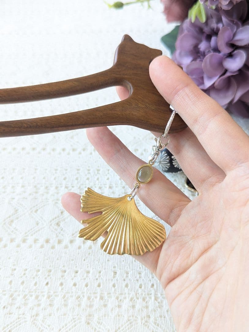 みなちんさま専用　サンダルウッド猫のかんざし〈取り替えチャーム8種〉