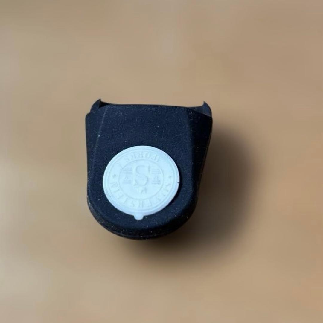 SILVERSTEIN サックスリガチャー ブラック・ホワイト