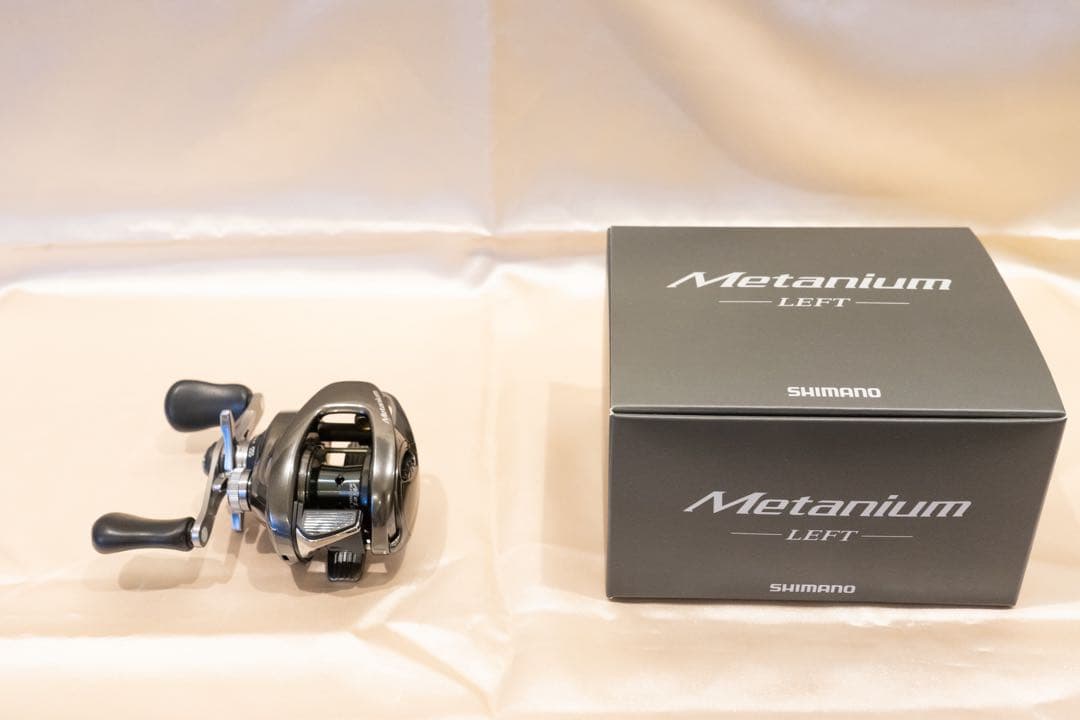 美品20メタニウムHG LEFT ノーマルギア付き ベイトリール　シマノ