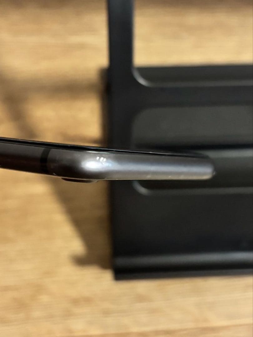 SIMロック解除済み iPhone 8 スペースグレイ 本体