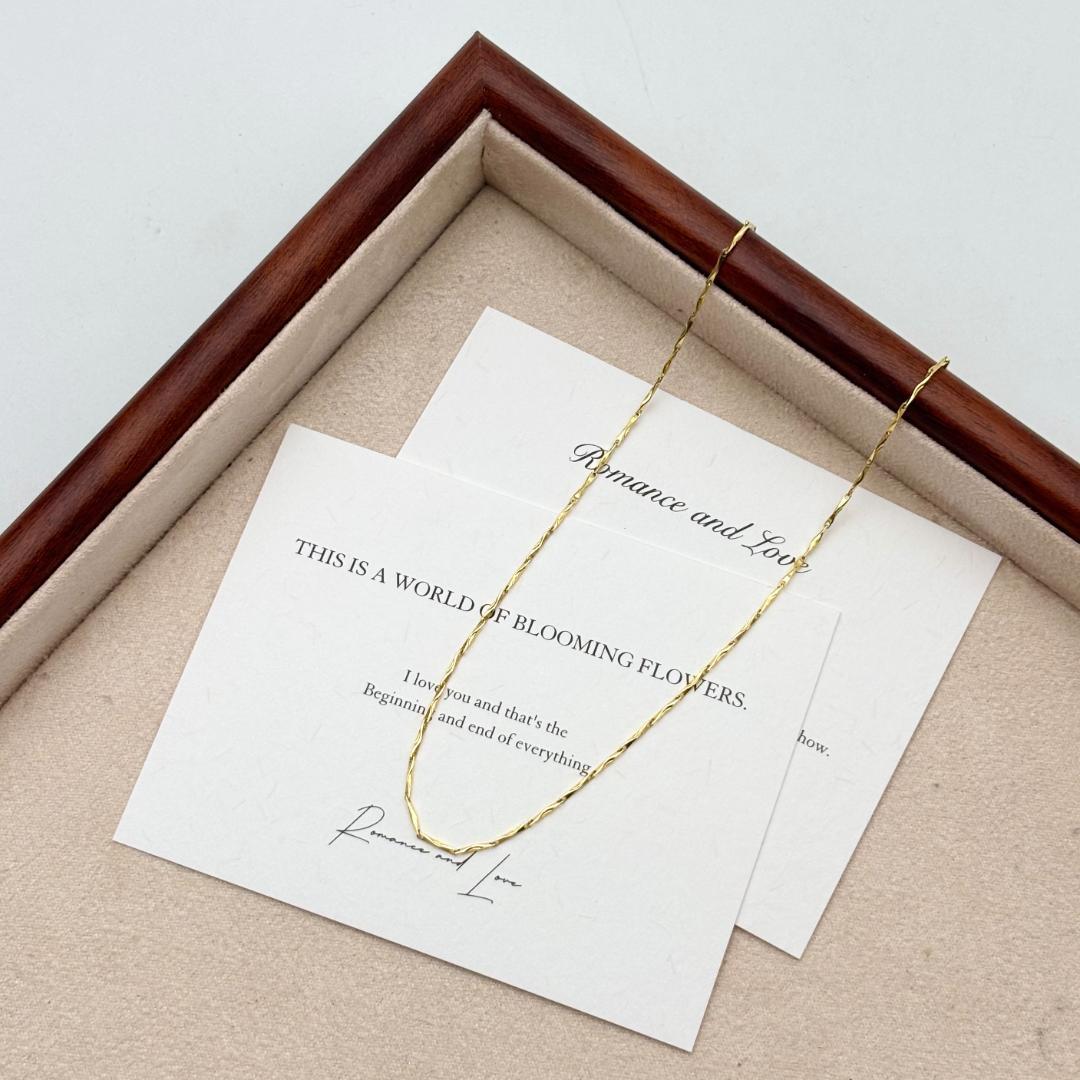 K18金 ゴールド ツイストチェーンネックレス