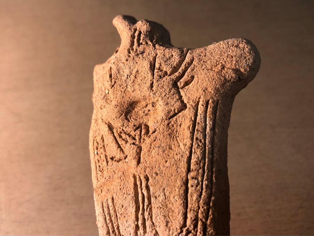 「板状土偶の破片」です。