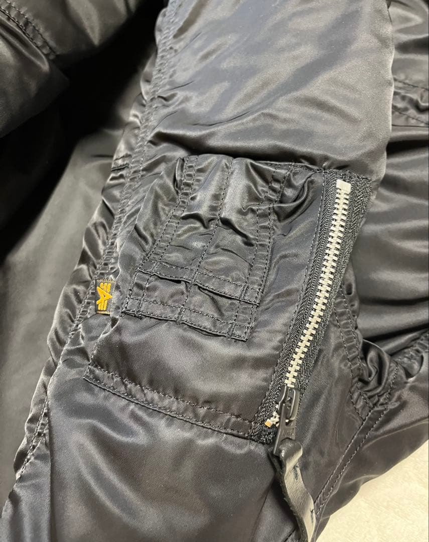 ALPHA INDUSTRIES N-3B TIGHT FIT 黒　Sサイズ