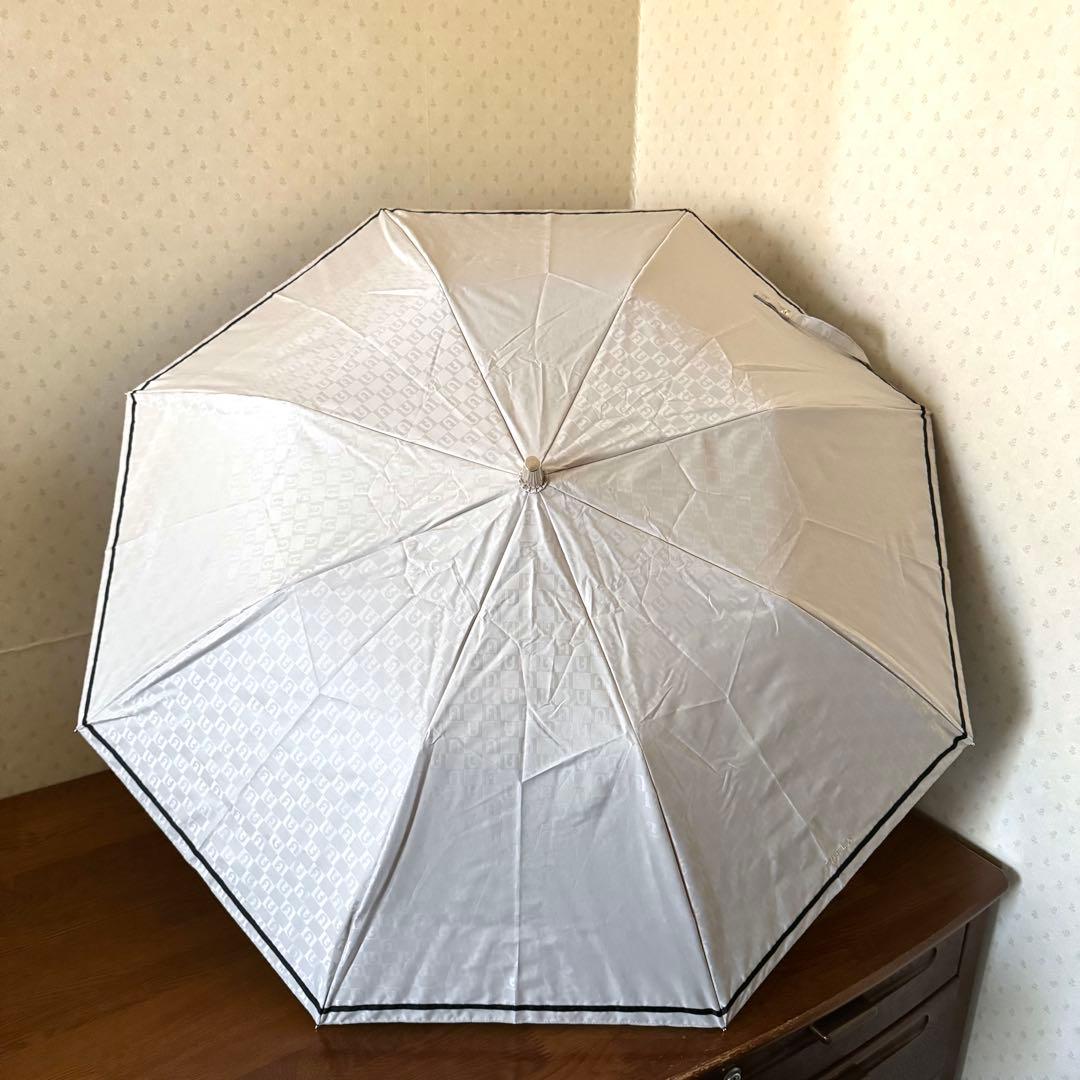 ★新品★フルラ　晴雨兼用日傘　楽折　１級遮光　軽量　アーチロゴ　ベージュ　日本製