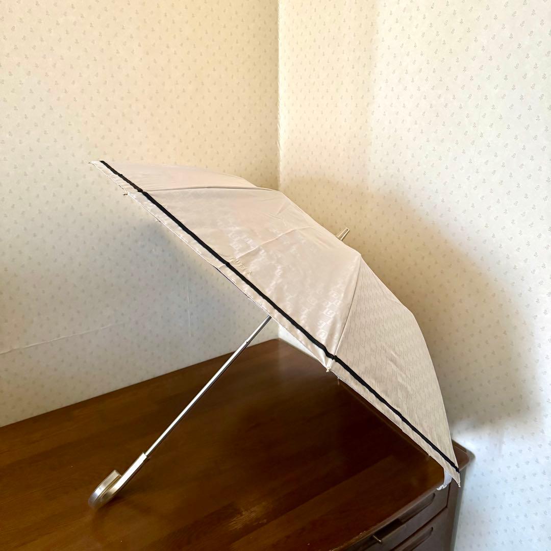★新品★フルラ　晴雨兼用日傘　楽折　１級遮光　軽量　アーチロゴ　ベージュ　日本製