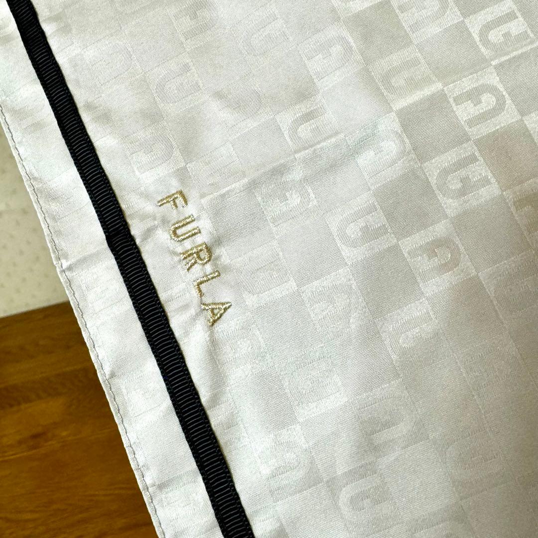 ★新品★フルラ　晴雨兼用日傘　楽折　１級遮光　軽量　アーチロゴ　ベージュ　日本製