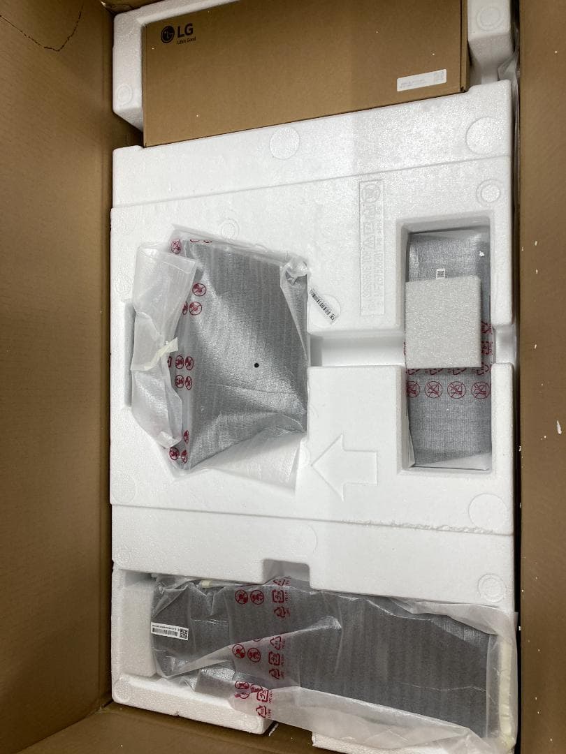 ま*ん様 LG ゲーミングモニター UltraGear OLED 32GS95U