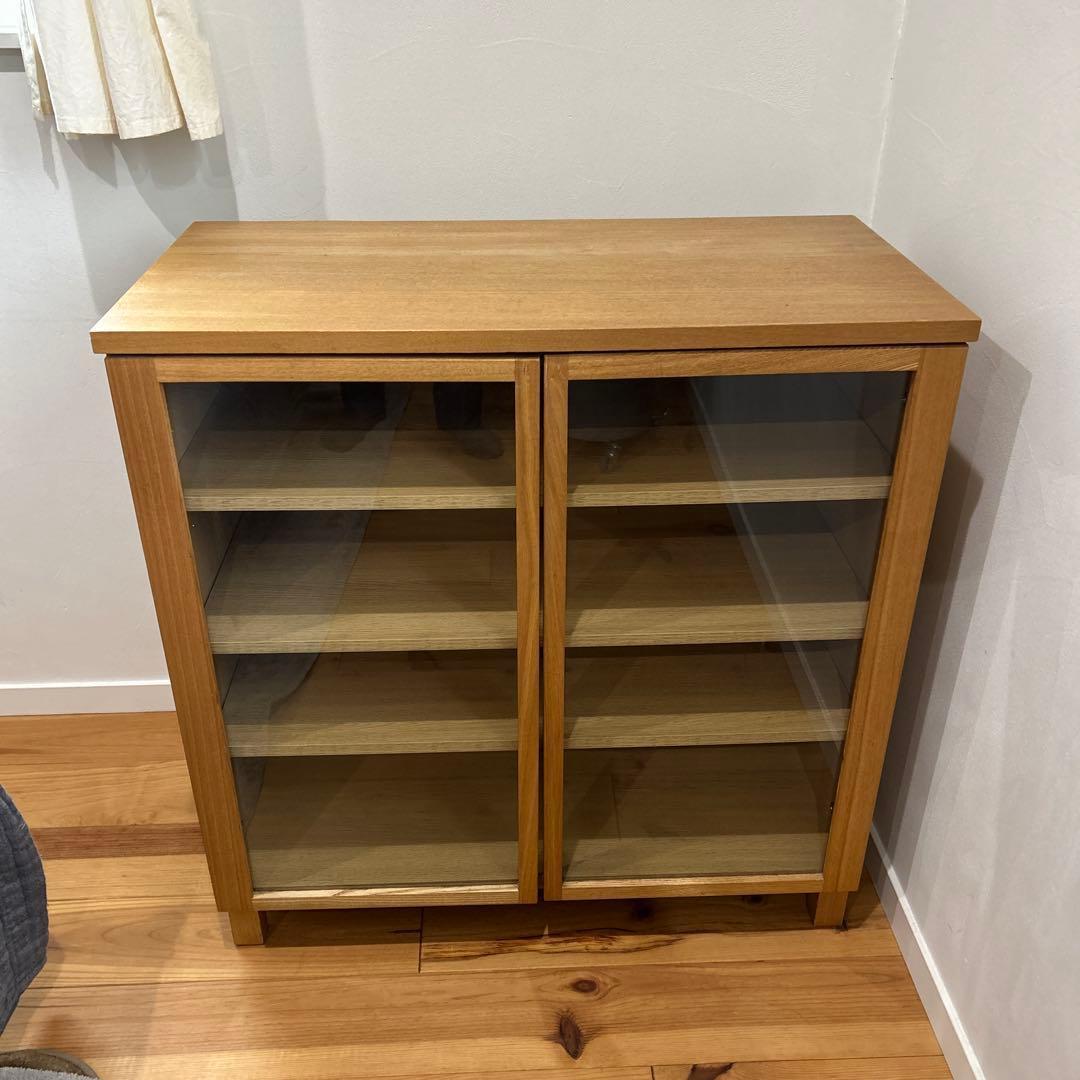 無印良品　食器棚　ガラス扉　脚付　廃盤