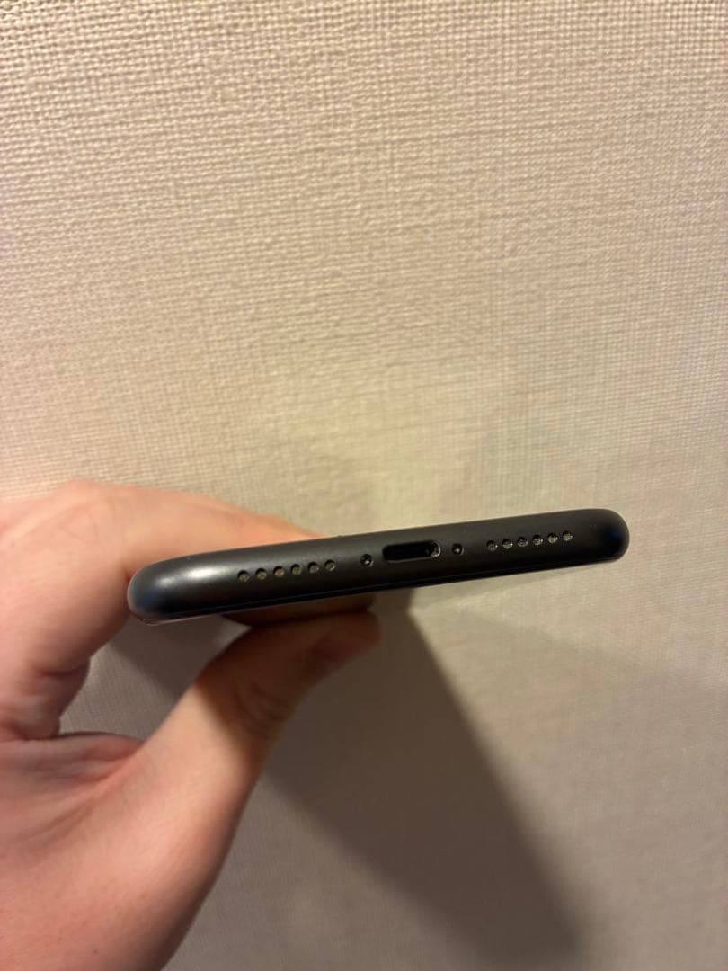 Apple iPhone 11 128GB ブラック 本体