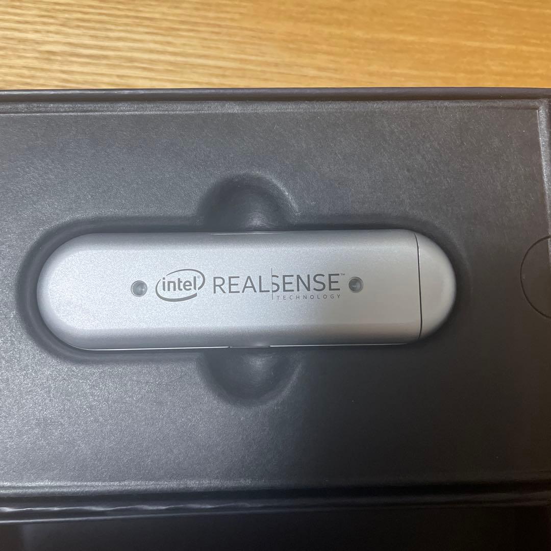 Intel RealSense Depth Camera D435 本体