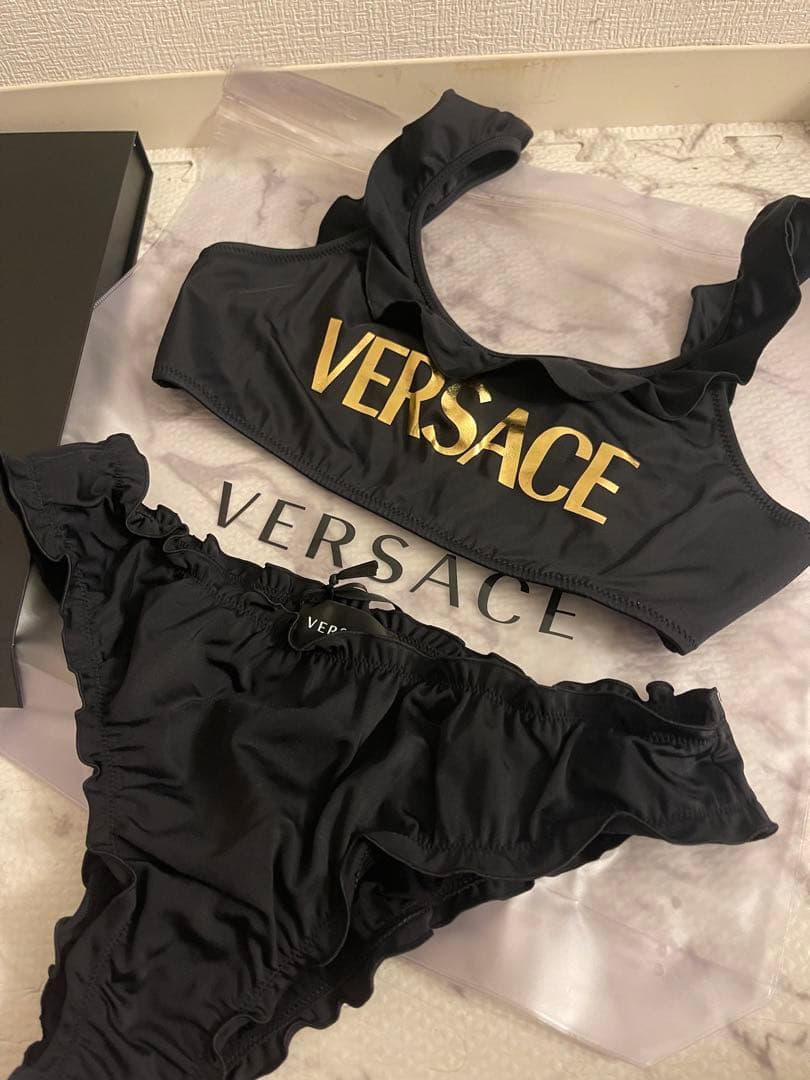 VERSACE ビキニ　新品未使用タグ付き正規品