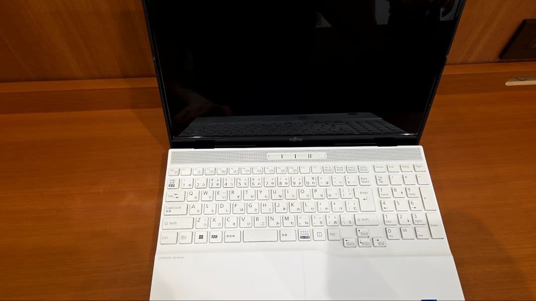 FMVA500HW 富士通 ノートパソコン i7 1195g7 wi11搭載