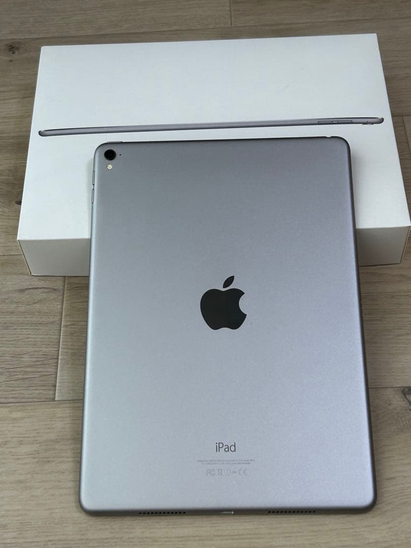 iPad pro 9.7インチ スペースグレイ　128gb 本体 箱付き