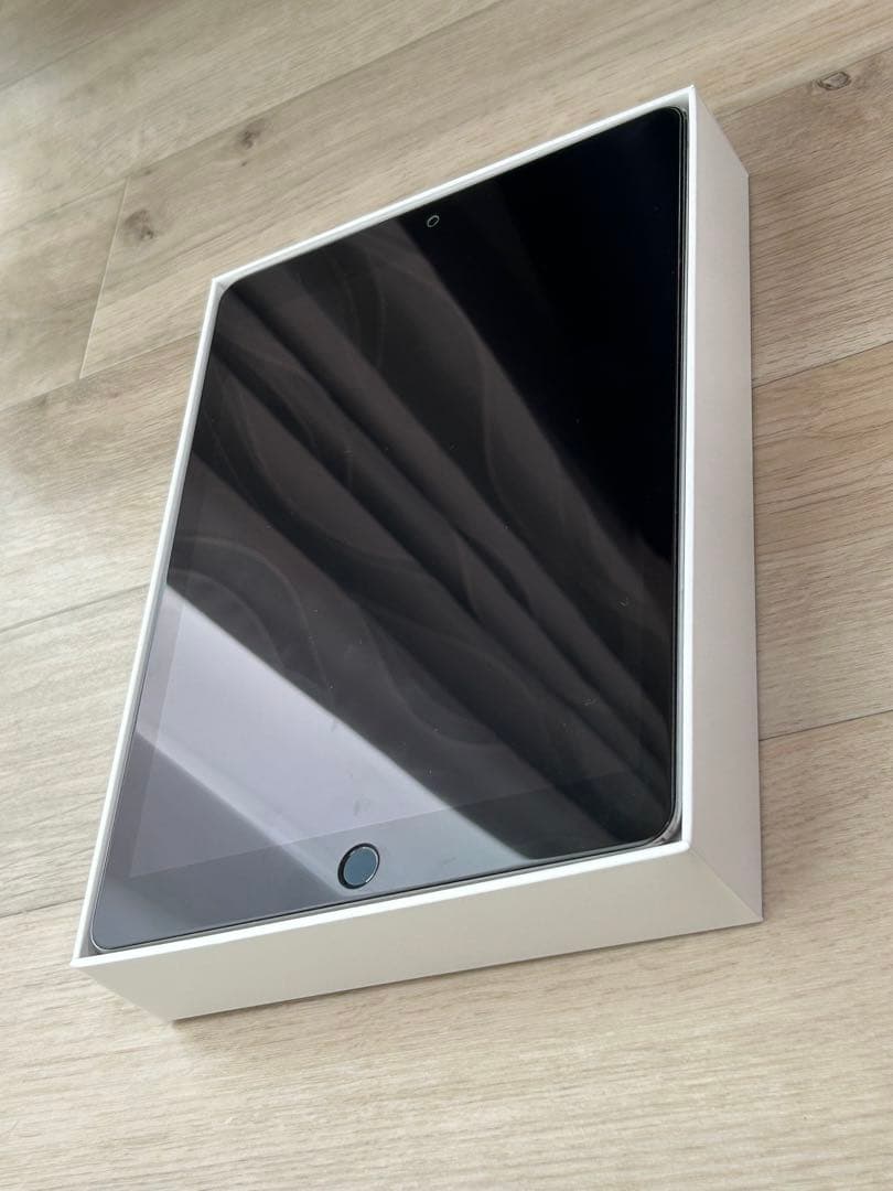 iPad pro 9.7インチ スペースグレイ　128gb 本体 箱付き