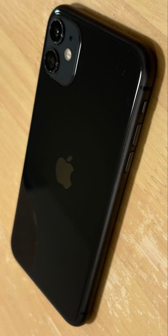 Apple iPhone 11 黒　バッテリー77%