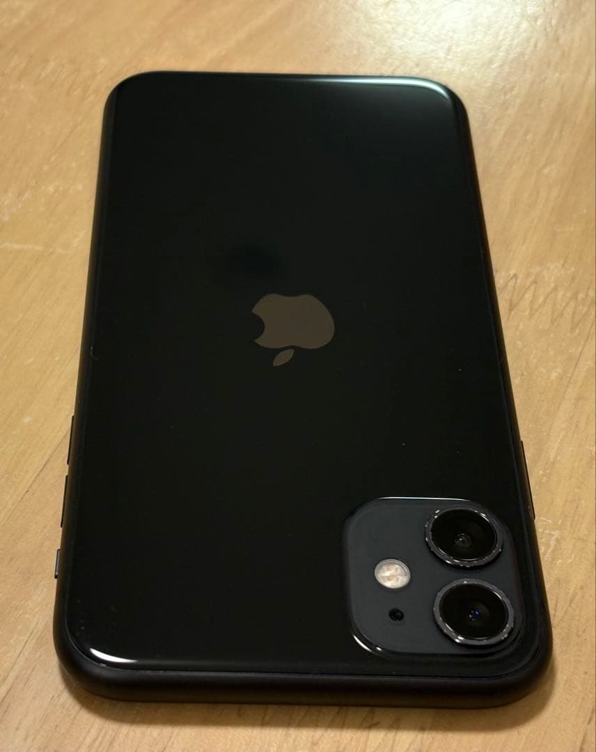 Apple iPhone 11 黒　バッテリー77%