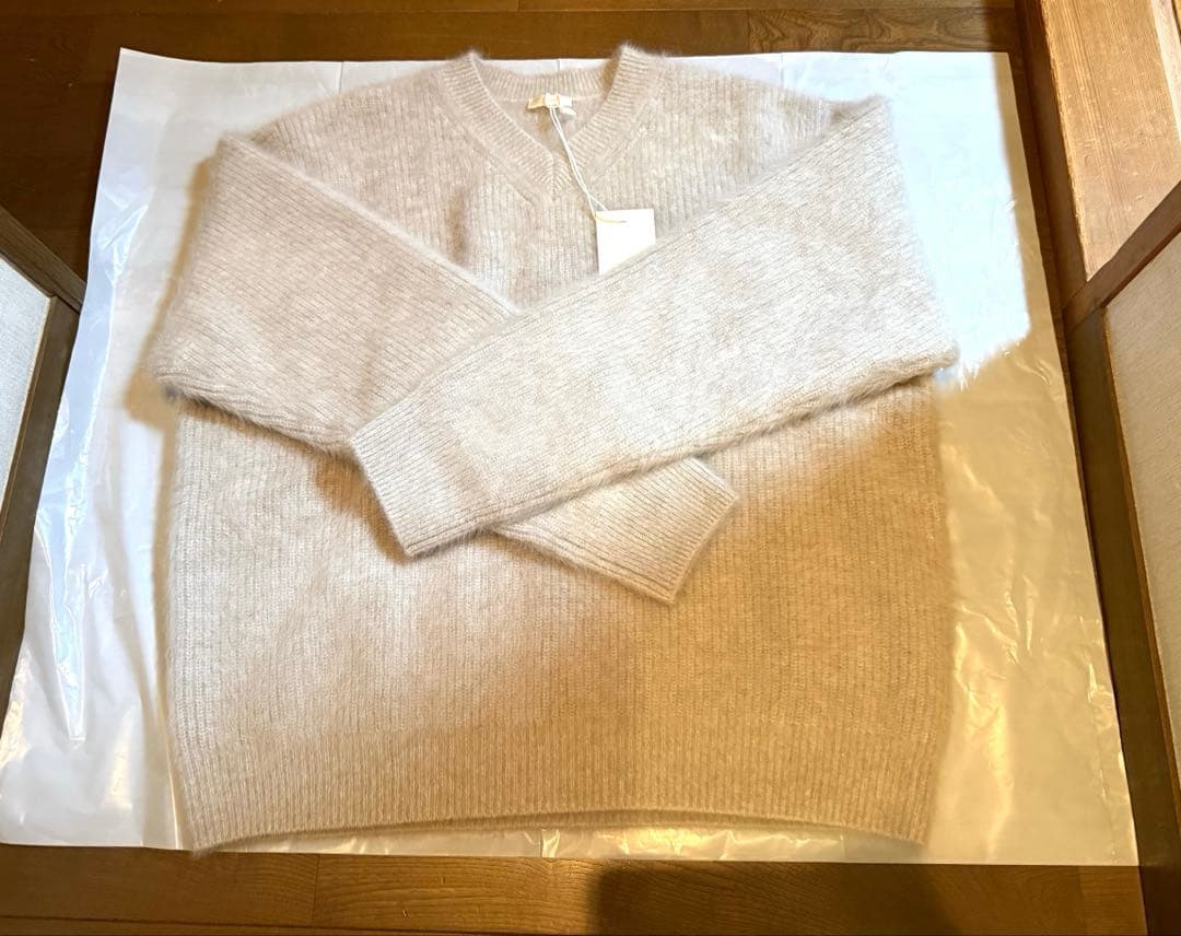 トップス LIDNM Fox Cashmere V Knit