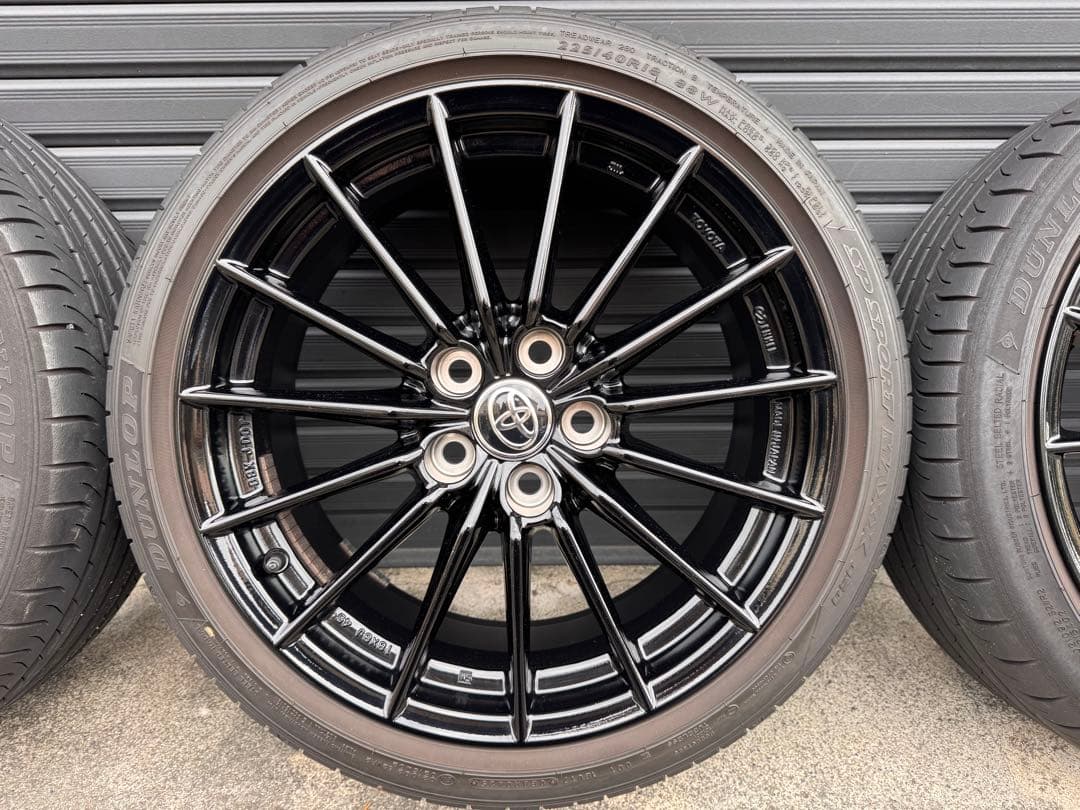 GRヤリス RZ 純正ホイールタイヤセット18インチ エンケイ製 2025モデル